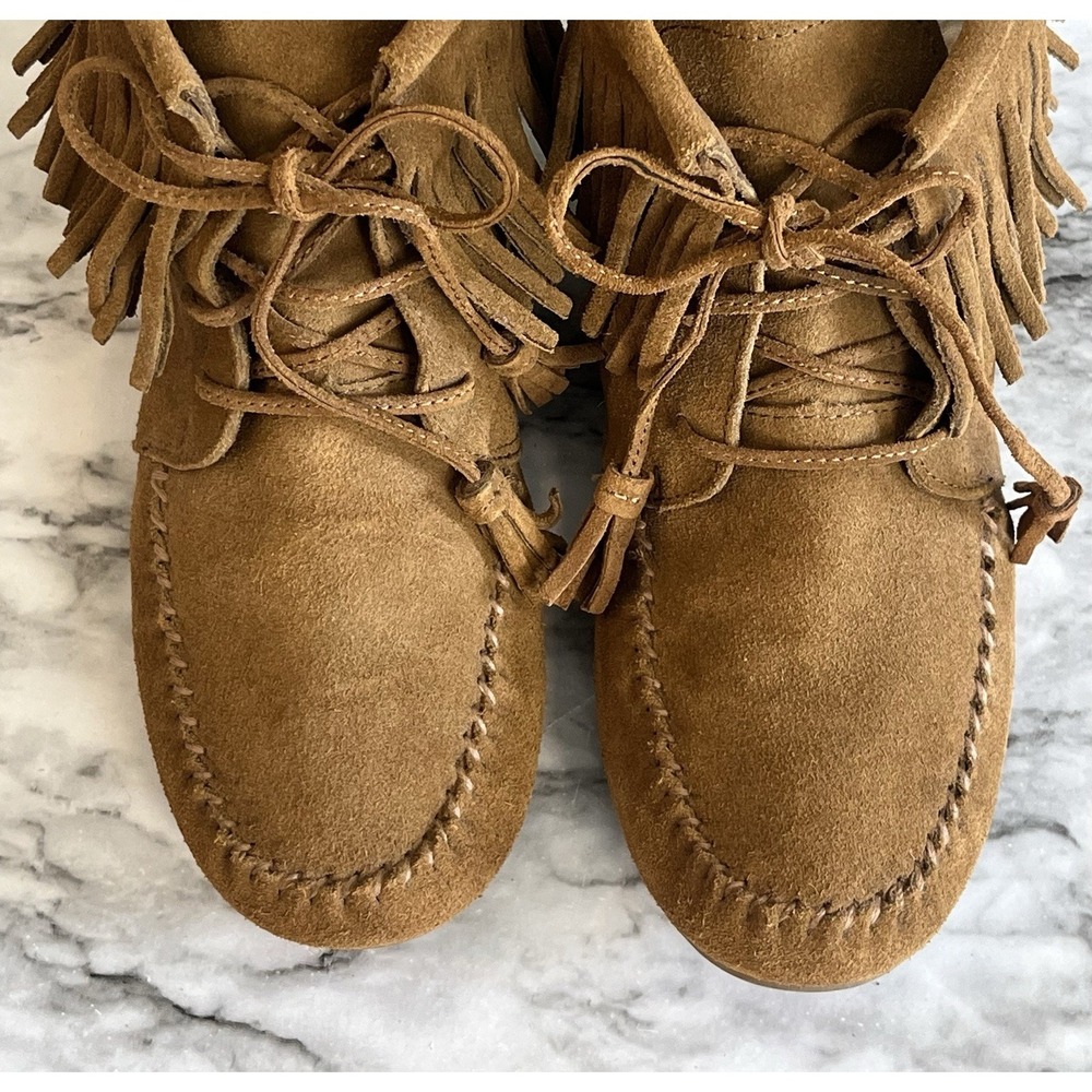 Minnetonka Fringe Moccasin Ankle Boots Brown Suede Southwestern Tie Boho 7.5 - Picture 5 of 9